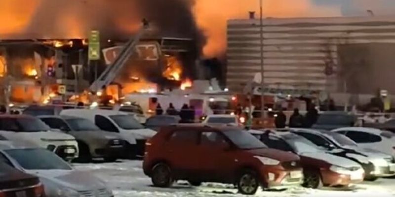"Вполне ожидаемо": журналист объяснил, почему количество пожаров и ЧП в россии растет с каждым днем