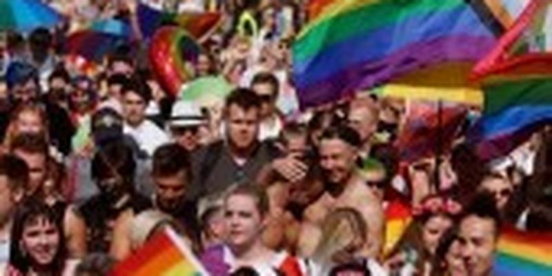 У Варшаві тисячі людей вийшли на вулиці на підтримку ЛГБТ