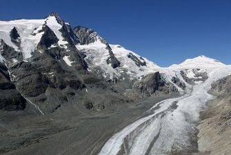 Швейцарских ученых обеспокоило стремительное таяние ледников в Альпах