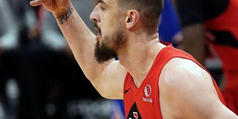 Зіркового українського баскетболіста посеред сезону витурили з клубу НБА