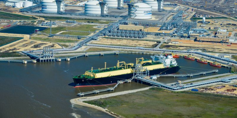 В Венгрии запустят LNG-терминал: чем сможет воспользоваться Украина