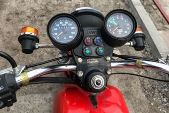 Капсула времени: обнаружен культовый мотоцикл Java без пробега