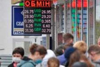 Каким будет курс доллара в Украине в июне — прогноз экономиста