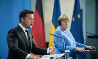 Меркель поговорила с Зеленским о ситуации на границе с Россией и дала обещание Украине