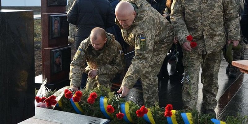 На Одесчине открыли памятник погибшим морпехам