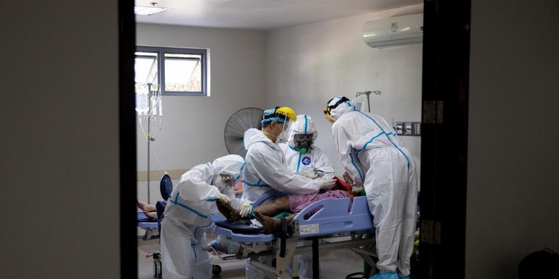 В Украине каждый пятый пациент с коронавирусом попадает в реанимацию