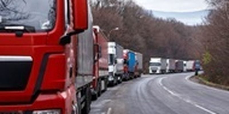 Въезд в Украину в очередях ожидают 2500 грузовиков - ГПСУ