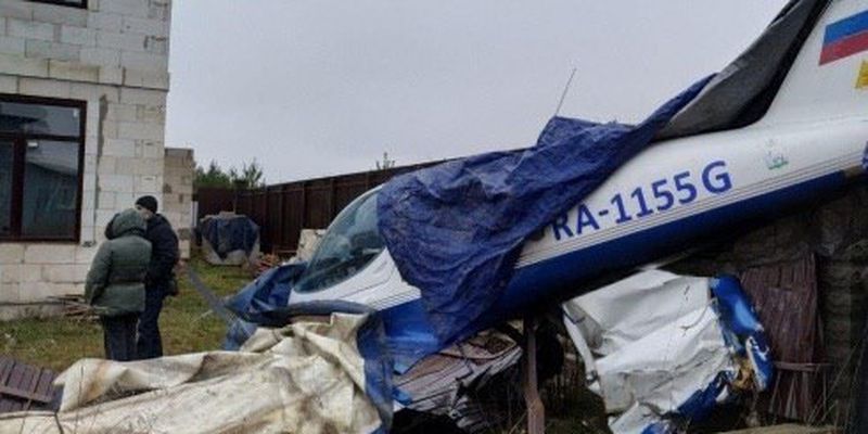 Едва не рухнул на жилые дома: в России произошло жуткое ЧП с самолетом, видео