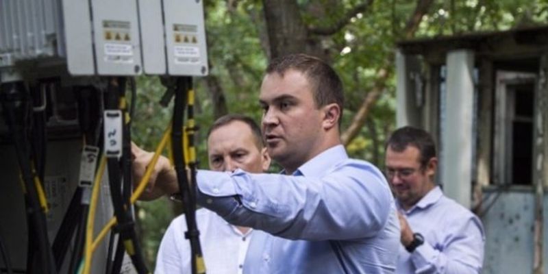 Андрющенко: В Мариуполь приехал «главный от россии в Донецке» - проконтролировать мародерство
