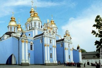 УПЦ КП требует в суде никому не отдавать Михайловский собор