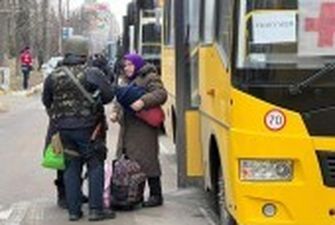 Темпи евакуації нарощують перед зимою: через війну переселилися вже 115 тис. українців