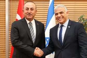 Глава МИД Турции впервые за 15 лет посетил Израиль