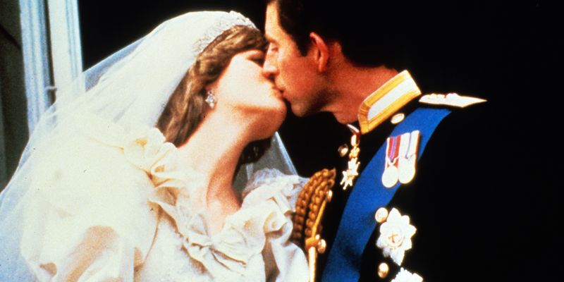 Принц Чарльз сказал принцессе Диане, что не любит ее, прямо в ночь перед свадьбой