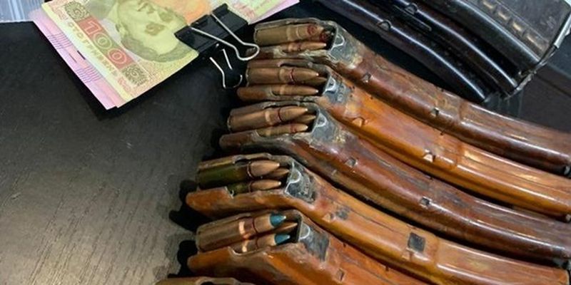 На Донбассе начальник патрульной полиции незаконно хранил боеприпасы