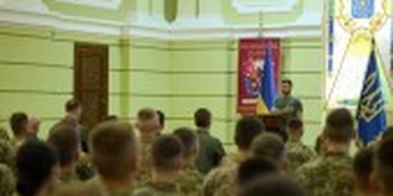 Зеленський у Львові відвідав Національну академію Сухопутних військ, викладачі якої захищали підступи до Києва