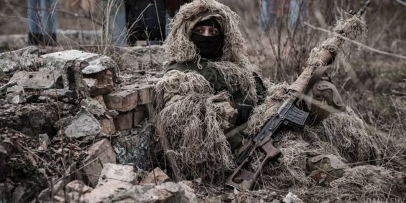 На Донбасс привезли новую группу российских снайперов - разведка