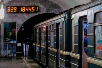 "Сдают нервы": в харьковском метро произошла драка из-за пассажира без маски