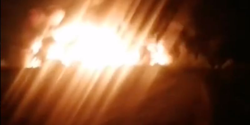 В Смоленской области "прилет" по энергобъекту: власти РФ прокомментировали атаку — видео
