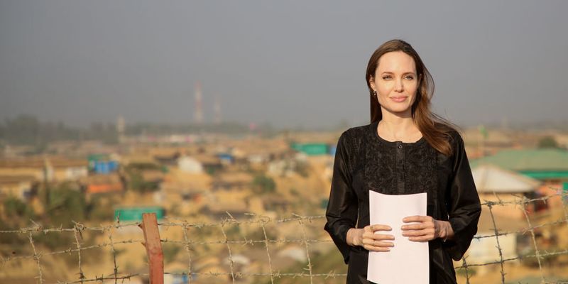 Анджелина Джоли стала внештатным редактором журнала Time