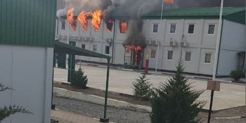Киргизия обвинила Таджикистан в поджоге домов жителей приграничного села