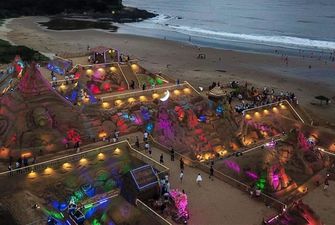 В Китае проходит международный фестиваль песчаной скульптуры