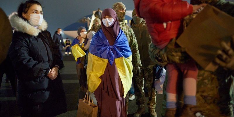 Своих не бросаем: как прошло возвращение украинцев из Сирии