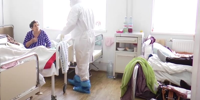 Коронавирус в Украине: количество больных выросло, а тестов сделано меньше
