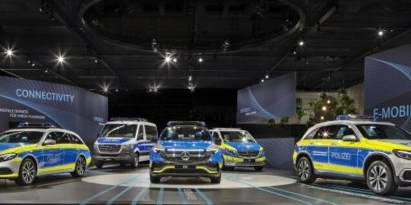 Mercedes-Benz создала уникальные электромобили для силовиков