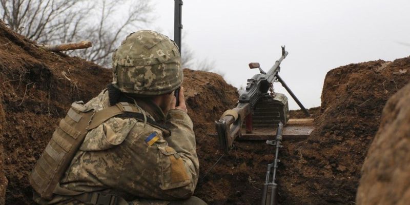Боевики обстреляли позиции бойцов ООС возле Новотроицкого, есть погибший