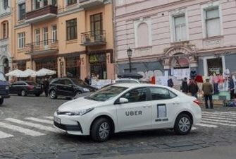В Украине Uber будет скрывать номера пассажиров и водителей