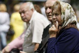 Украинцам пересчитают пенсии: кому и когда ждать повышения