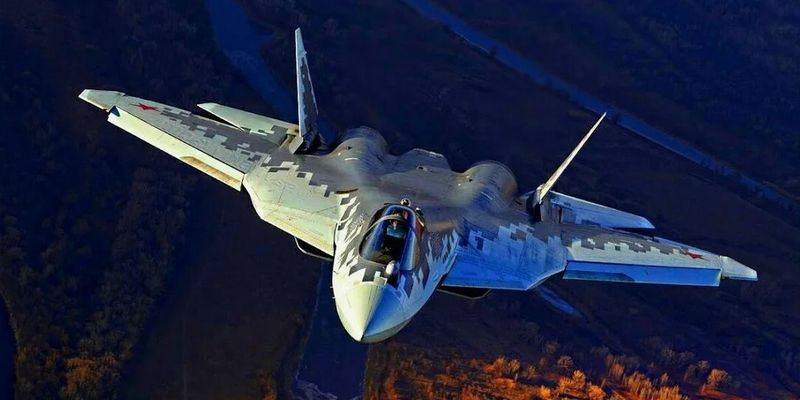 "Дорогая и своеобразная игрушка": в Воздушных силах высказались о новейших самолетах РФ Су-57