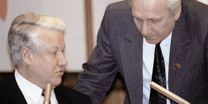 "Просились еще в 1991-м!" Человек Ельцина обвинил Крым и Донбасс в предательстве Украины