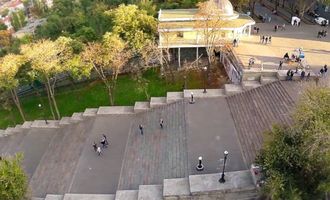 В Одессе открыли для туристов Потемкинскую лестницу и другие популярные локации
