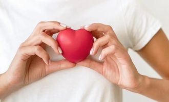Какая полезная привычка для сердца: кардиолог сказал, что делает каждое утро