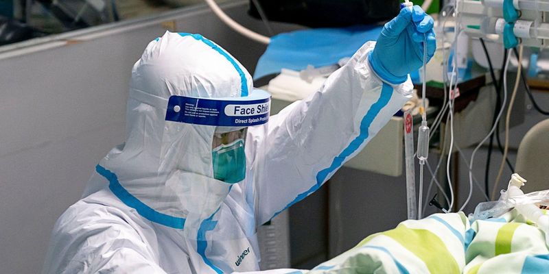 Больше всего смертей из-за коронавируса в Украине была зафиксирована среди людей старше 50 лет