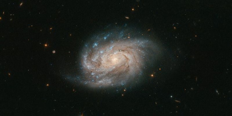 Телескоп Hubble зафіксував найменші скупчення темної матерії у Всесвіті