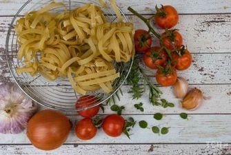 Урізноманітнимо салати ситною пастою: смачний та корисний рецепт літнього ланчу