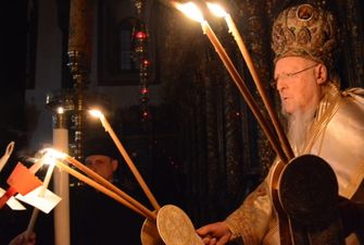 Вселенский патриарх на Пасхальной службе призвал к прекращению войны в Украине