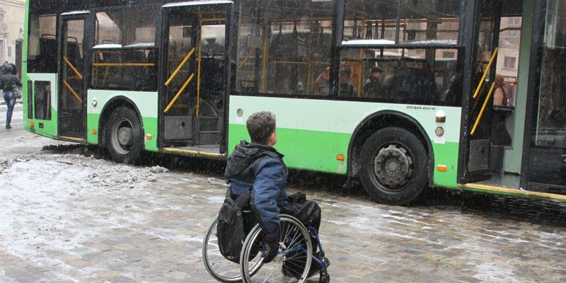 "Люди с инвалидностью получат приоритет в очередях", - Гончарук