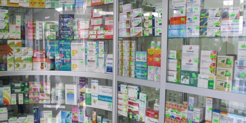 Минздрав предупредил: аптеки, продающие рецептурные лекарства без рецепта, будут лишаться лицензии