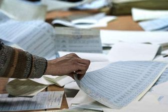 До ЦВК надійшли документи з 14 одномандатних округів