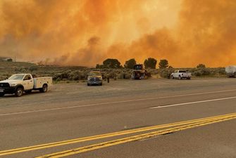 Захід США охопила аномальна спека, в регіоні вирують масштабні лісові пожежі: що відомо
