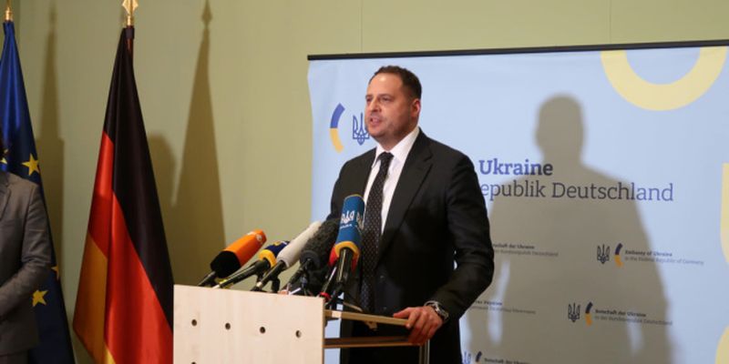 Украина не против переноса заседаний ТКГ в Турцию - руководитель ОП