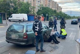 В Киеве поймали дерзких грабителей, взрывавших банкоматы по всему городу: фото и видео