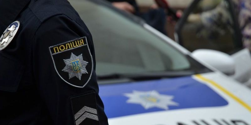 Из-за телефона стоимостью 20 тысяч гривен: в Мелитополе ногами избили девушку