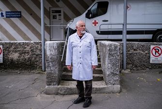"Фальшивый коронавирус": врачи в Херсоне обманули россиян, чтобы те не захватили больницу, — WSJ