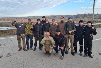 Более 100 украинских военных вернули из плена: среди них 74 защитника "Азовстали"