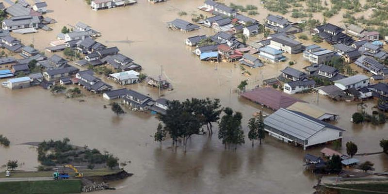 Через тайфун в Японії загинули 66 людей