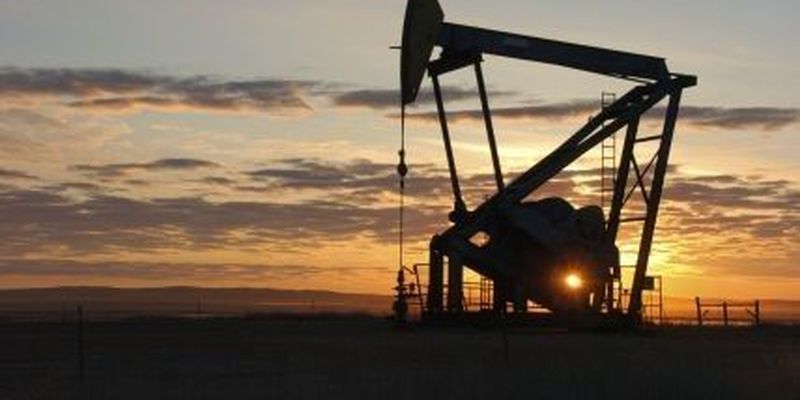 Цены на нефть "поползли" вниз: какая причина